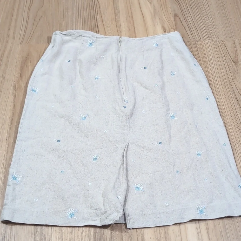 Van Heusen Embroidered Flowers Linen Midi Pencil Skirt